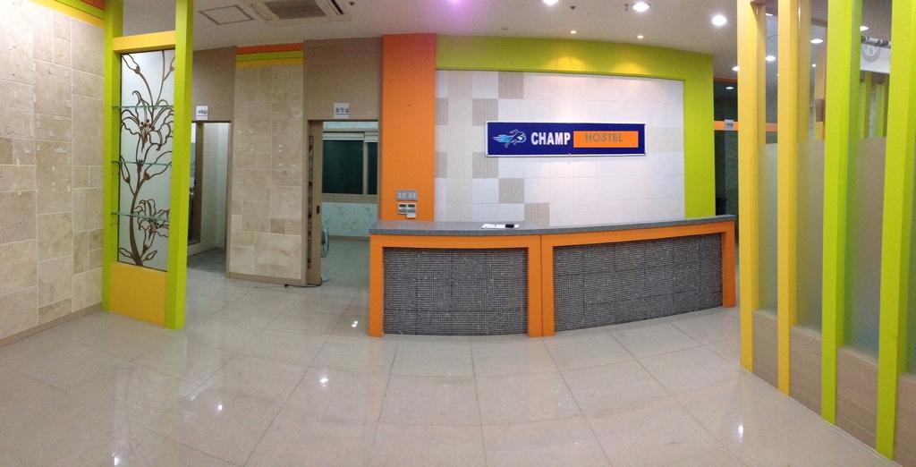 Champ Hostel ปูซาน ภายนอก รูปภาพ